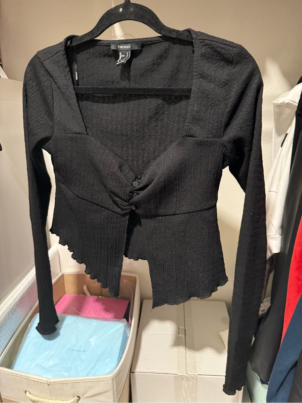 Forever 21 Black Ribbed Long-Sleeve Buttoned Sweetheart Top